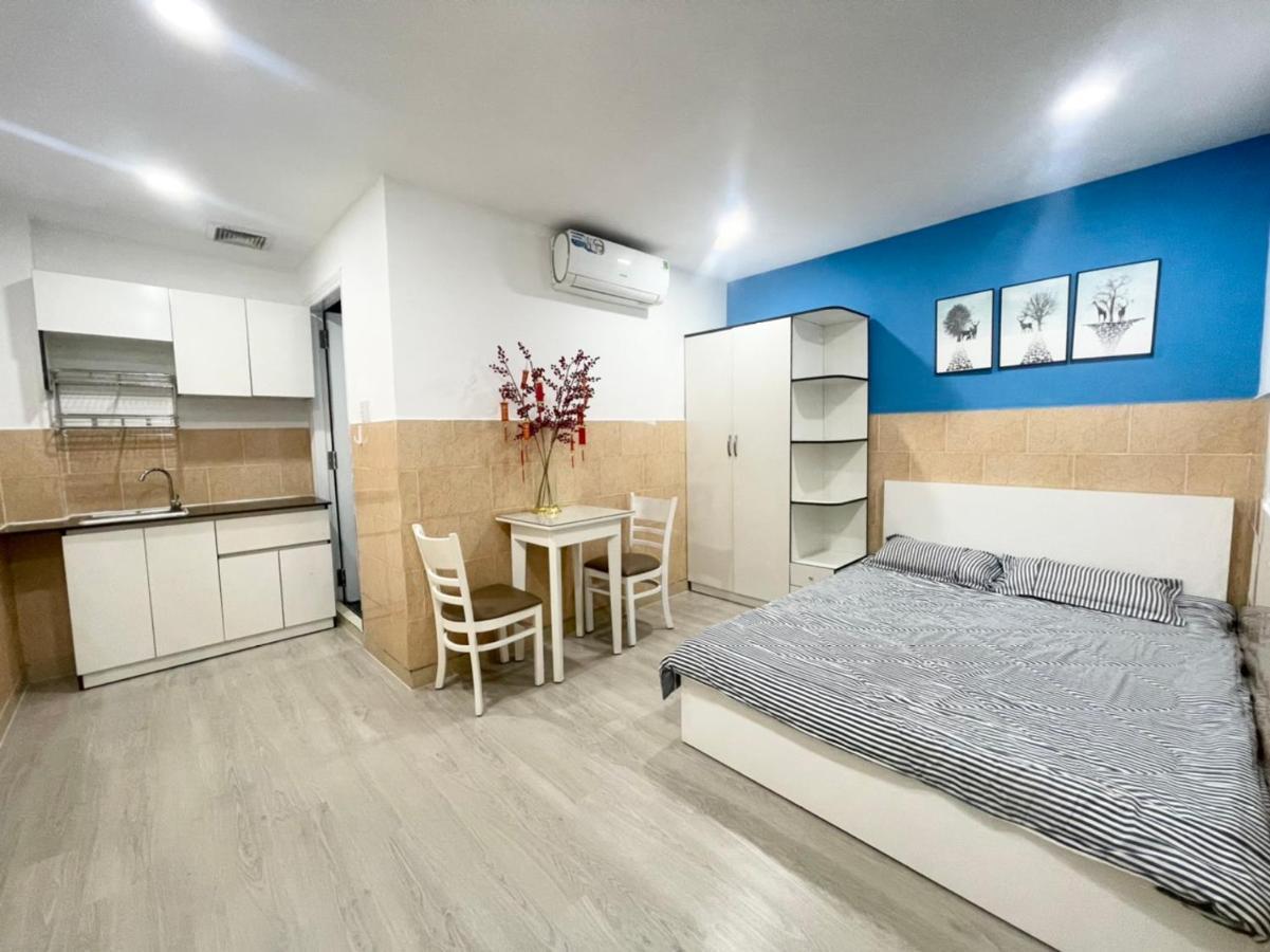 Dlux Bach Dang Aparthotel Ho Chi Minh City Bagian luar foto