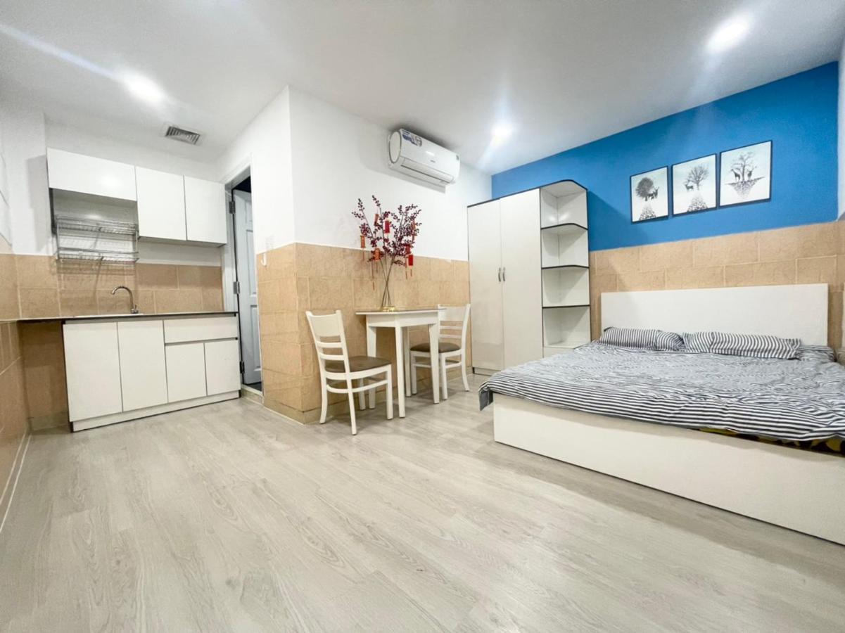Dlux Bach Dang Aparthotel Ho Chi Minh City Bagian luar foto