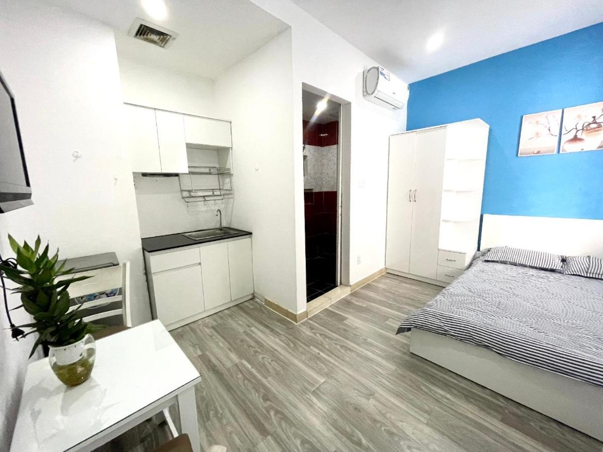 Dlux Bach Dang Aparthotel Ho Chi Minh City Bagian luar foto