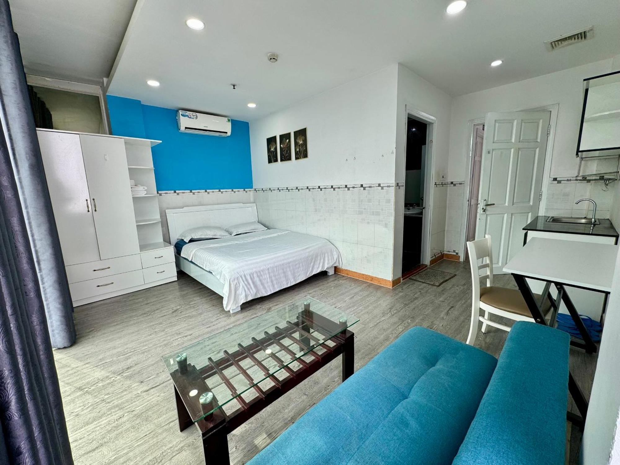 Dlux Bach Dang Aparthotel Ho Chi Minh City Bagian luar foto