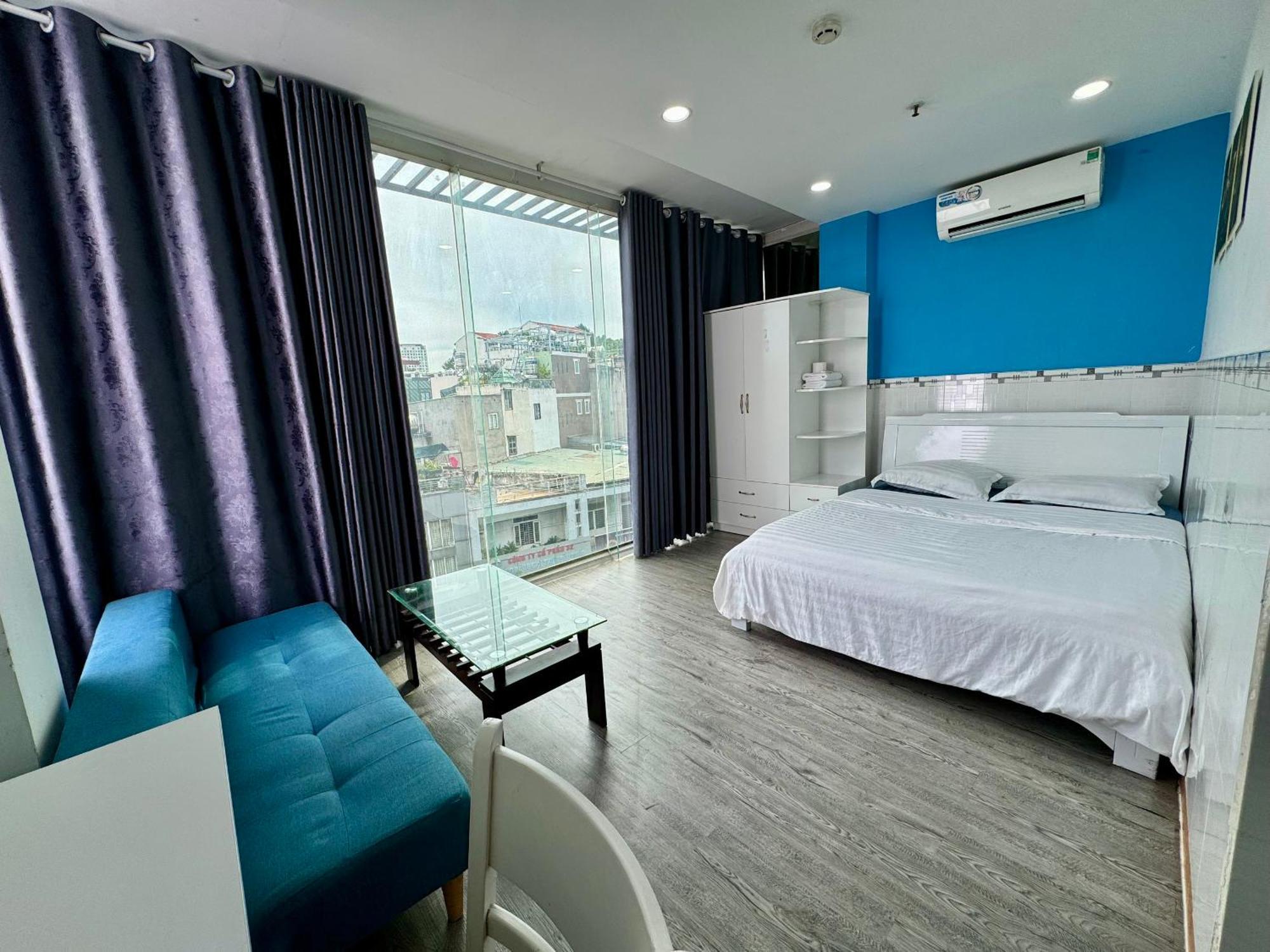 Dlux Bach Dang Aparthotel Ho Chi Minh City Bagian luar foto
